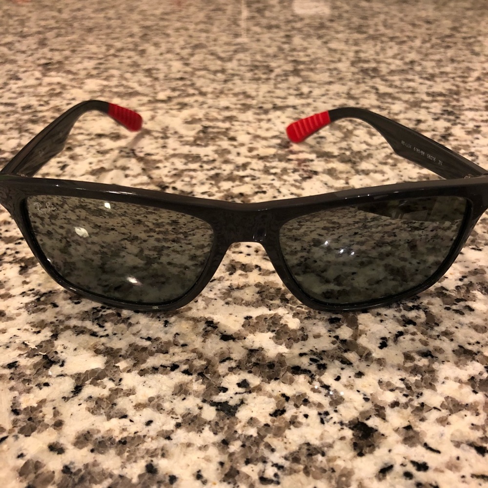 Ray Ban Gray Sunglass